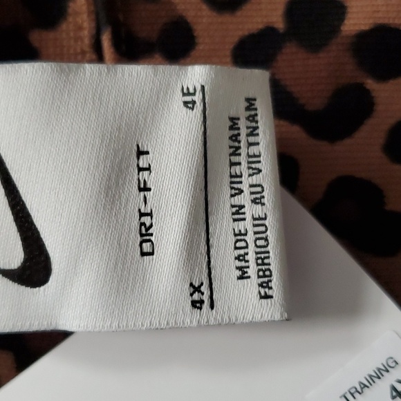 Nike Leopard Sweatshirt (Unisex) - Picture 3 of 5